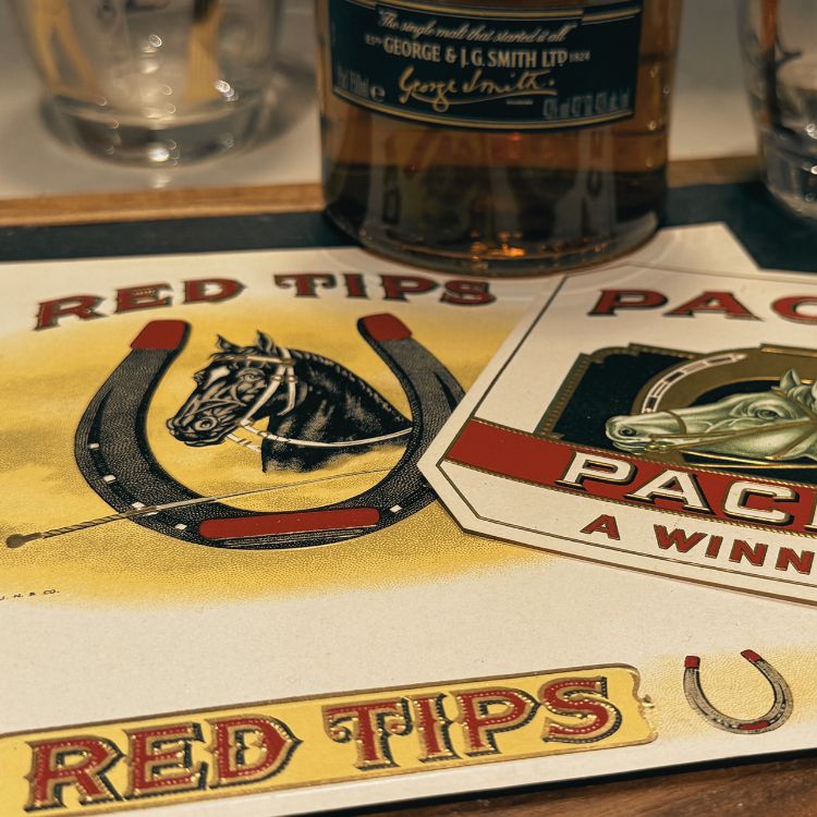 ART AND GOLD: A Legacy of Prestige and Beauty